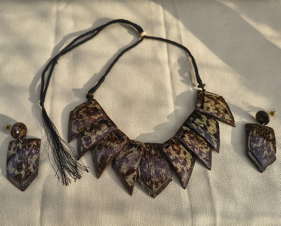 Kata Necklace Set